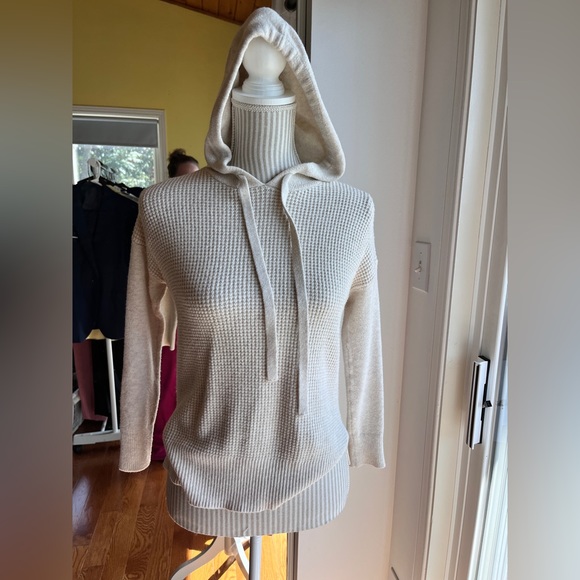 2/$20 Cream waffle hoodie size xs - Picture 2 of 4